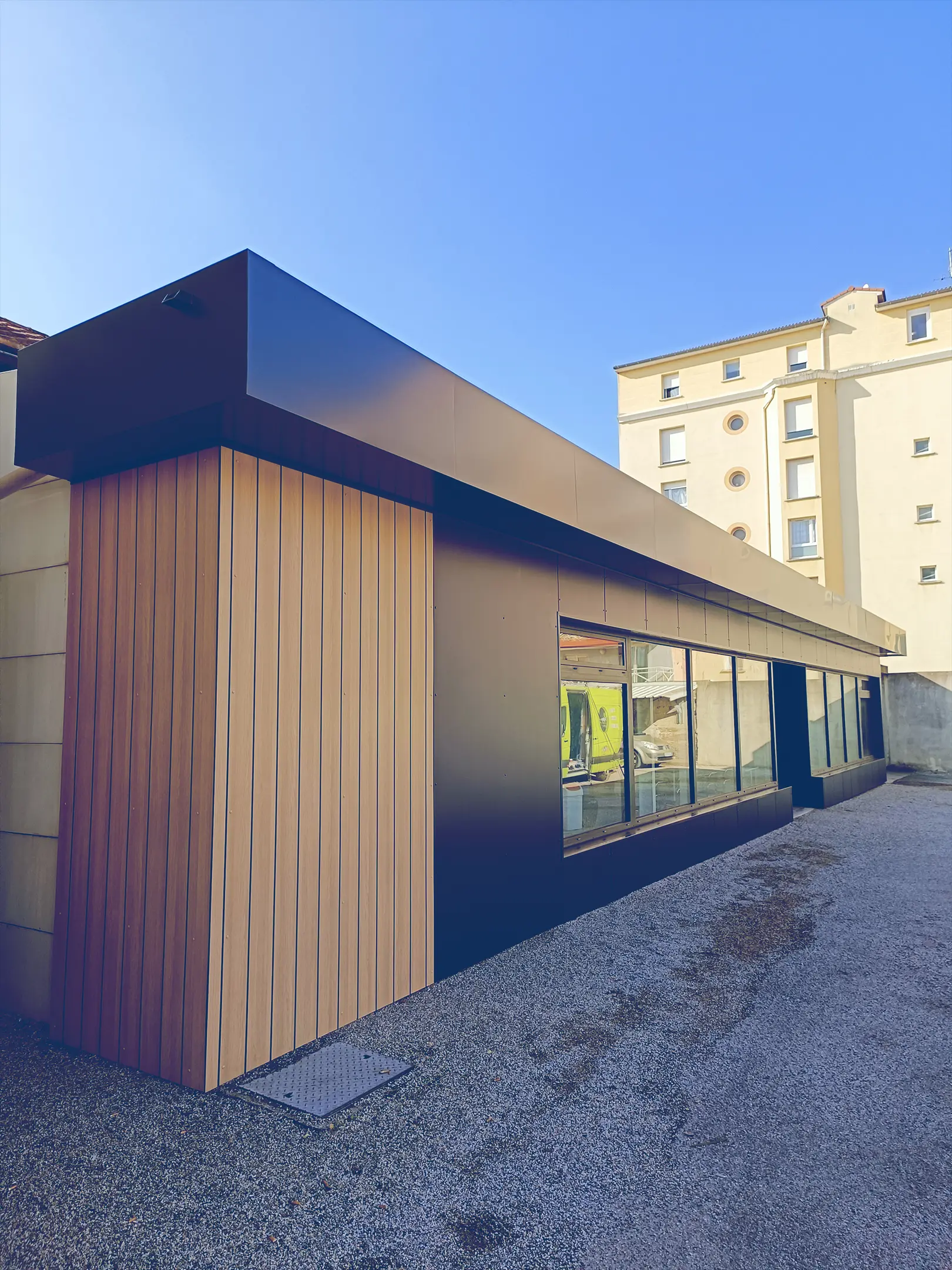 Façade Magasin Trespa Sur Mesure, Façade Commerciale En Trespa, Façade Entreprise, Signes Distinctifs, Drôme, Ardèche, Valence, Rhône-Alpes Façade Magasin Trespa Sur Mesure | Façade Commerciale En Trespa | Façade Entreprise | Signes Distinctifs, Drôme, Ardèche, Valence, Rhône-Alpes